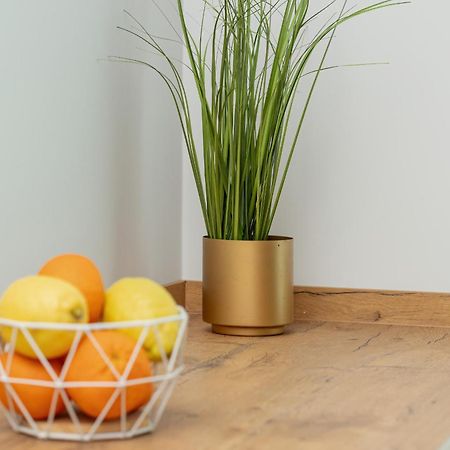 Apartament Na 15 Pietrze Z Widokiem Na Zatoke W Gdyni I Parkingiem By Noclegi Renters グディニャ エクステリア 写真